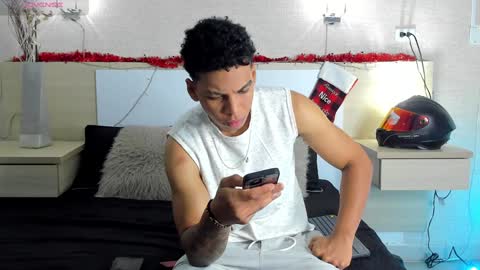 scottvitale online show from January 6, 7:24 pm