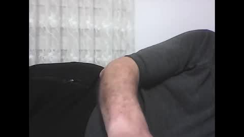 Snapshot of screw2 chatting on February 8, 4:36 pm Evren online show from February 8, 4:36 pm