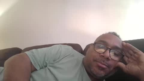 sdblkmale2131 online show from September 9, 10:19 pm