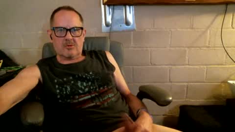 eating pussy  sucking dick online show from November 2, 4:44 pm