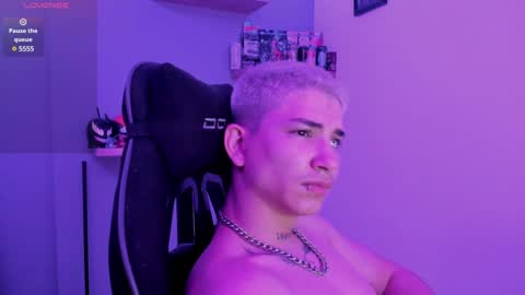 Sebastin online show from December 8, 2:30 pm