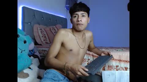 sebas_ross04 online show from December 23, 2:42 am