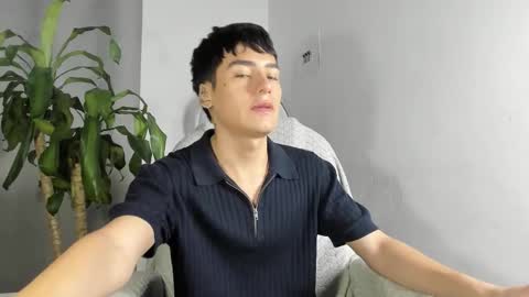 sebastian online show from December 14, 1:40 pm