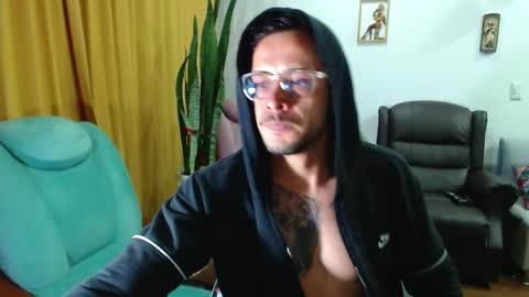 Sebastian online show from April 17, 9:01 am