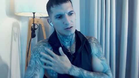 Snapshot of sebastian_muss chatting on September 17, 9:05 pm Sebastian online show from September 17, 9:05 pm