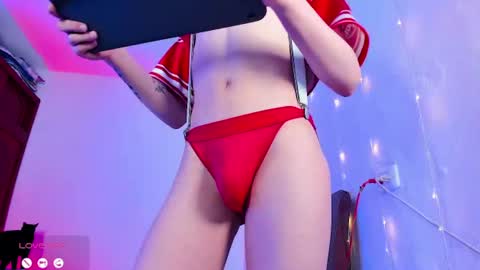     .  INDEPENDENT MODEL online show from July 2, 12:00 pm