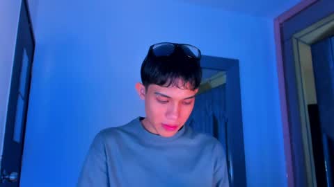 Sebastian online show from April 13, 8:53 pm