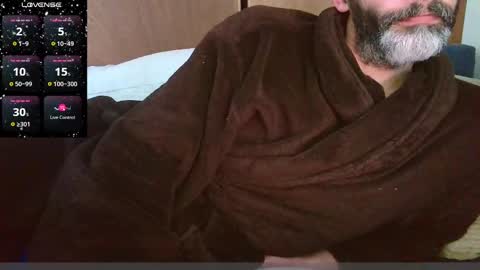 Snapshot of seewolf1000 chatting on December 27, 8:13 am seewolf1000 online show from December 27, 8:13 am