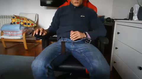 Snapshot of sepvito chatting on January 4, 4:11 pm sepvito online show from January 4, 4:11 pm