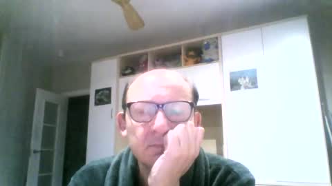 Snapshot of serrano49 chatting on January 8, 1:42 am serrano49 online show from January 8, 1:42 am