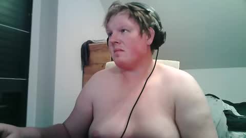 setcuna online show from February 8, 9:30 pm