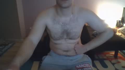 Snapshot of sewek101 chatting on February 24, 10:25 pm Sewerin online show from February 24, 10:25 pm