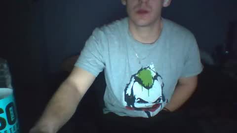 Snapshot of sewek101 chatting on February 15, 1:22 am Sewerin online show from February 15, 1:22 am