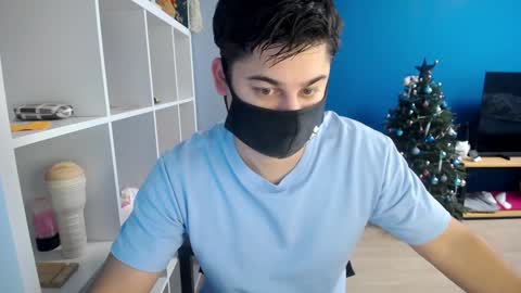 Snapshot of sexxxdickbig chatting on January 13, 6:49 am Tommy online show from January 13, 6:49 am