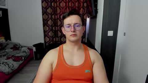 Sexxymuscles4U online show from March 1, 12:05 pm