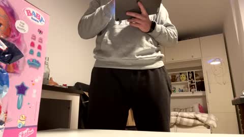 sexy30031986 online show from December 6, 11:47 pm