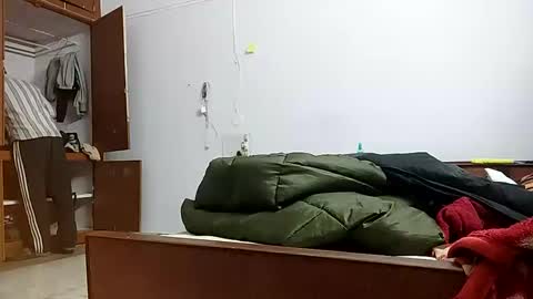 Snapshot of sexyd9913 chatting on December 5, 2:11 pm Sexyd online show from December 5, 2:11 pm