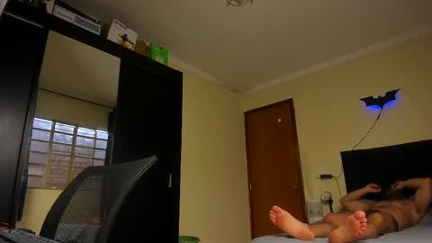 chris online show from November 5, 4:42 pm