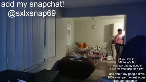 Snapshot of sexylax69 chatting on October 22, 12:35 am sexylax69 online show from October 22, 12:35 am