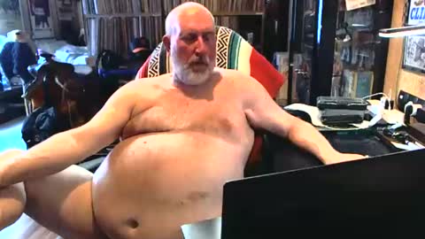 Grizz Lee Bear online show from September 17, 3:02 pm