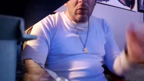 shagz2much online show from December 4, 8:01 am