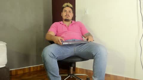 jhon deibyd online show from December 18, 6:53 am