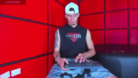 Sharon  Tyga online show from November 29, 3:41 am