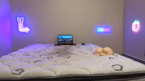 shave deeez online show from January 7, 1:17 am