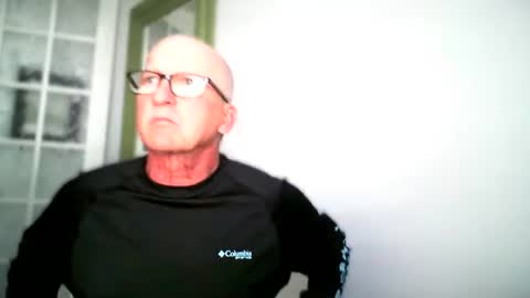 shaved4good online show from January 5, 6:35 pm