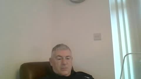 she52 online show from December 18, 8:09 am