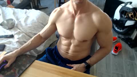 shiteaterslav online show from April 28, 10:31 am