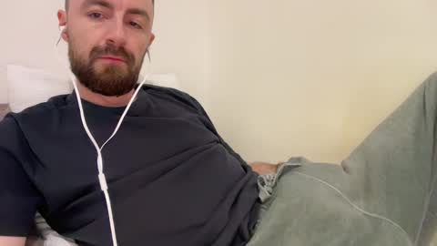 show_jizzness online show from February 8, 9:25 pm