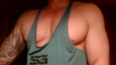 Snapshot of show_on_for_you chatting on November 1, 12:58 am show_on_for_you online show from November 1, 12:58 am