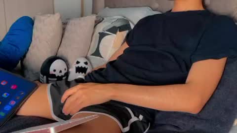 shydude666 online show from June 27, 8:03 pm