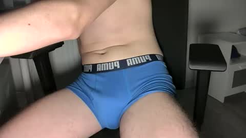 shyguy_2005 online show from June 10, 2:07 pm