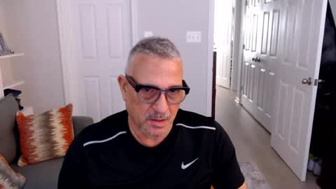 silveroli187 online show from July 23, 2:47 pm