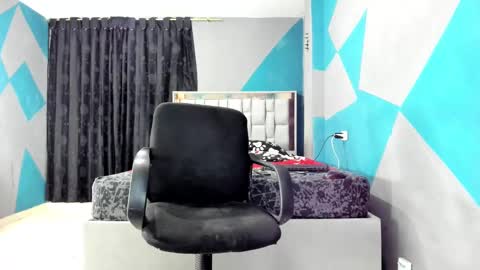 SIMON KELER online show from February 16, 2:22 am