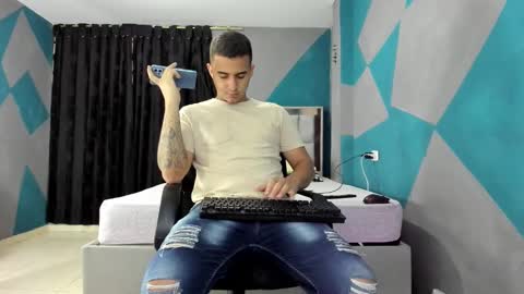 SIMON KELER online show from February 22, 8:48 pm