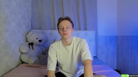 Simon online show from March 6, 9:06 am