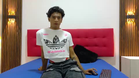   online show from June 10, 11:01 am