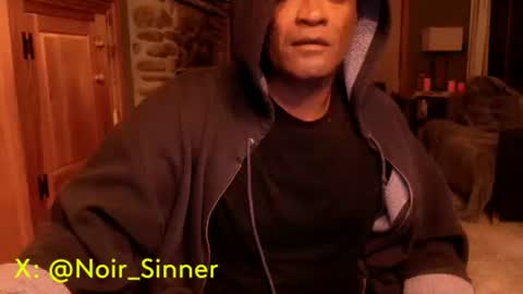 Snapshot of sinnernoir chatting on October 15, 11:45 pm My Name Is..............................John online show from October 15, 11:45 pm