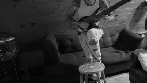 Dustbunnyfoofoo online show from October 25, 7:10 am