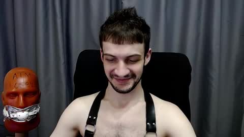 Sir Damien online show from March 4, 8:27 pm