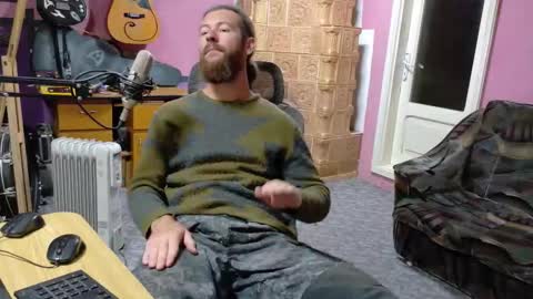 I am The Fourth and only Sir. Pelo online show from September 29, 5:53 pm