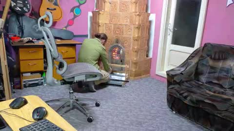 I am The Fourth and only Sir. Pelo online show from February 24, 2:51 pm