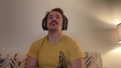 Snapshot of sirbubblesworth chatting on January 28, 3:04 am sirbubblesworth online show from January 28, 3:04 am