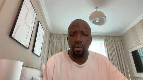 SirKneegrow online show from March 15, 7:16 am