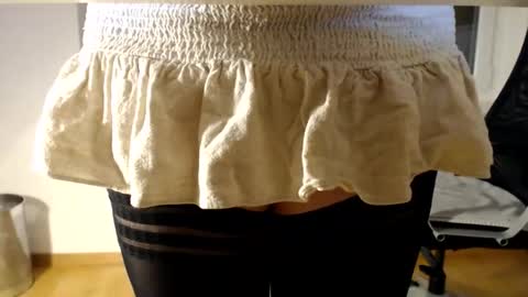 Andi online show from November 5, 5:04 pm