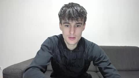 skinnyguywithbigd online show from January 13, 11:49 pm