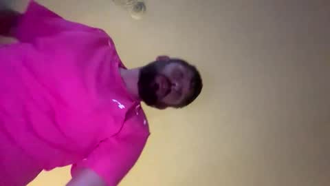 Snapshot of skuzzy25 chatting on October 20, 7:23 am skuzzy25 online show from October 20, 7:23 am